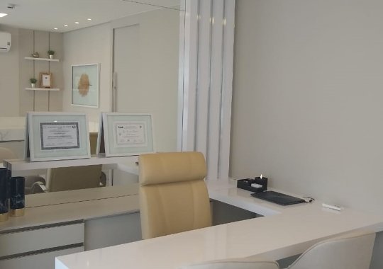 Marcia Menoncin Dermatologia